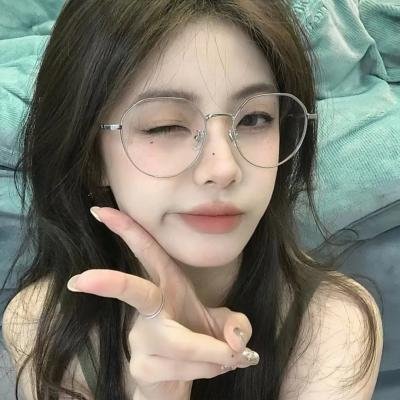 在光影中漫步:罗比穆勒